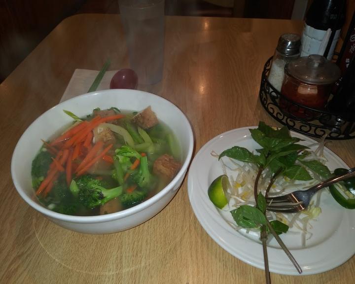 Viet Nam Cuisine & Sushi